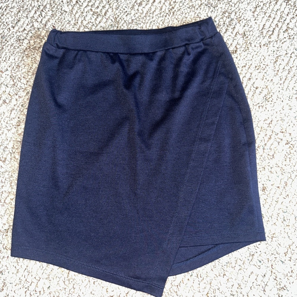 Womens Silence + Noise Urban Outfitters Size XS Navy Knit Mini Skirt EUC